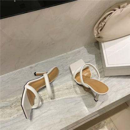 Sandale Élégante et Moderne
