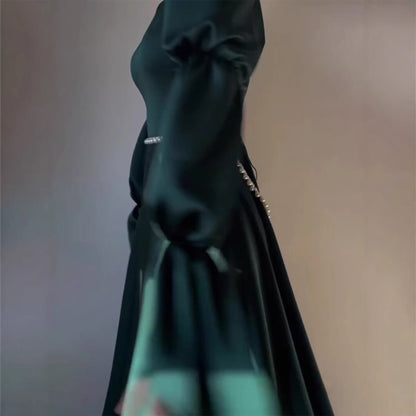 Robe Élégante Vert Paon – Charme et Raffinement